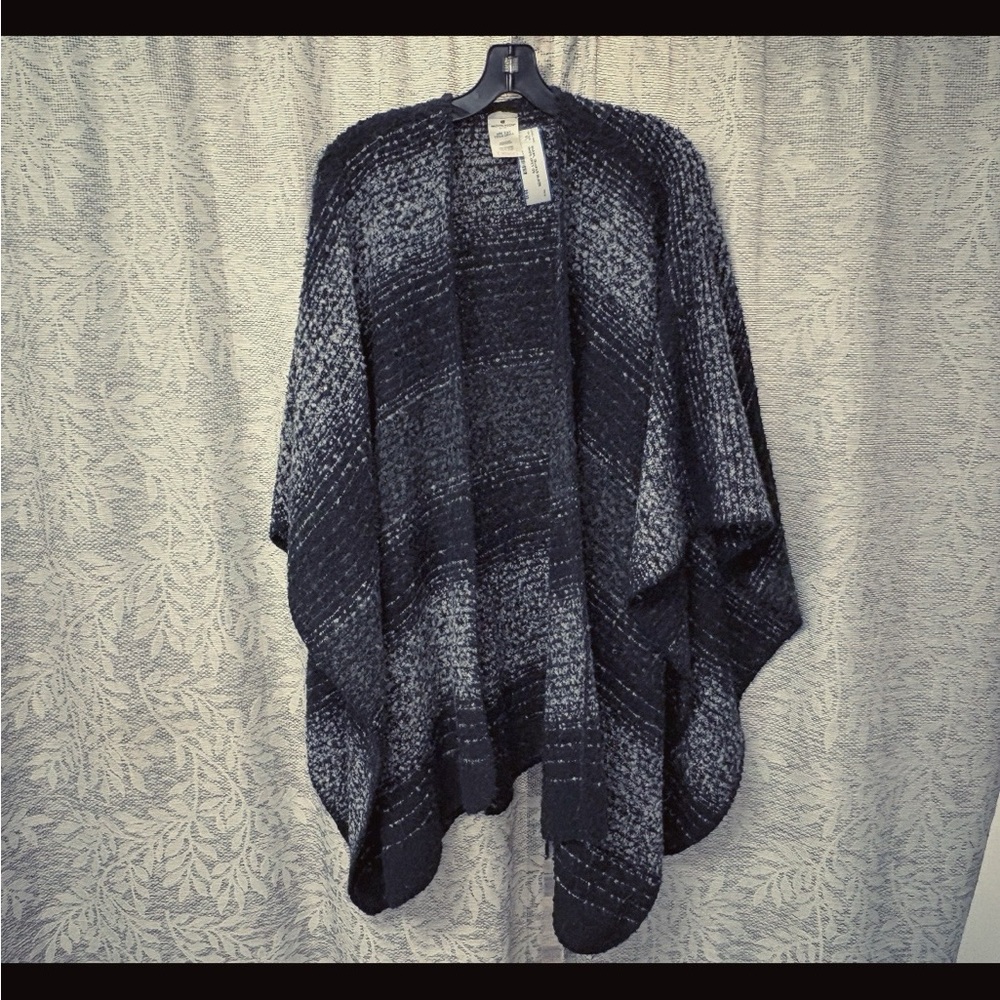 Woolrich Black and Gray Women's Poncho